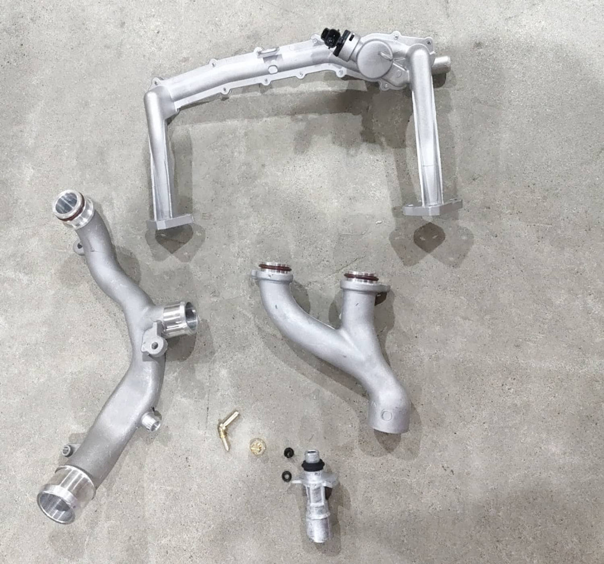 Bethesda Industrial New Upgraded Metal Coolant Water Pipe System Kit For Land Rover Jaguar 5.0L